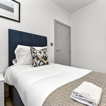 Amazing 2 Bedroom Apartment In Greater Londra Dış mekan fotoğraf