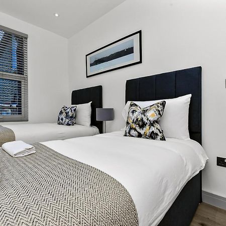 Amazing 2 Bedroom Apartment In Greater Londra Dış mekan fotoğraf