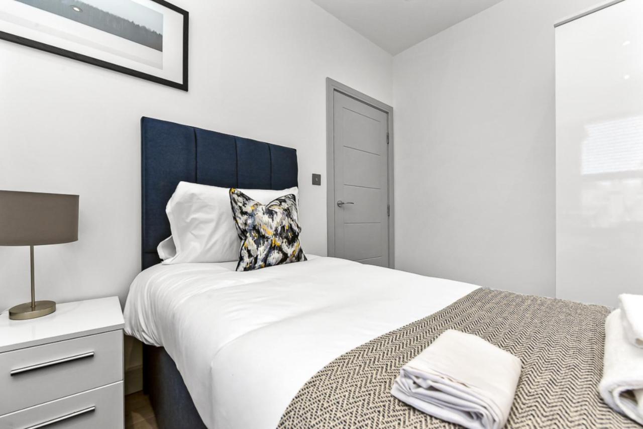 Amazing 2 Bedroom Apartment In Greater Londra Dış mekan fotoğraf