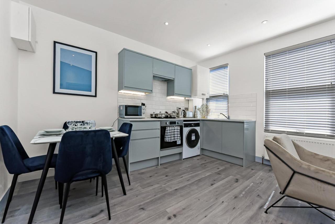 Amazing 2 Bedroom Apartment In Greater Londra Dış mekan fotoğraf