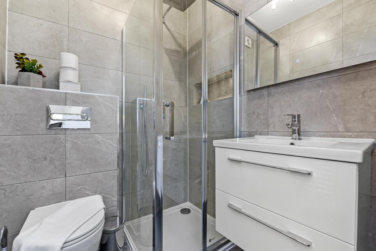 Amazing 2 Bedroom Apartment In Greater Londra Dış mekan fotoğraf